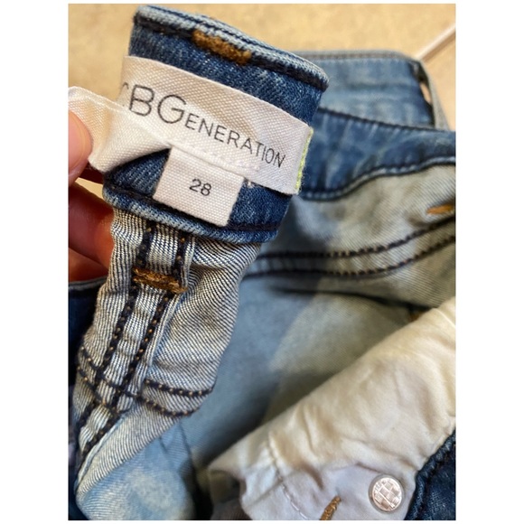 Light Wash Skinny Jeans - Picture 4 of 4